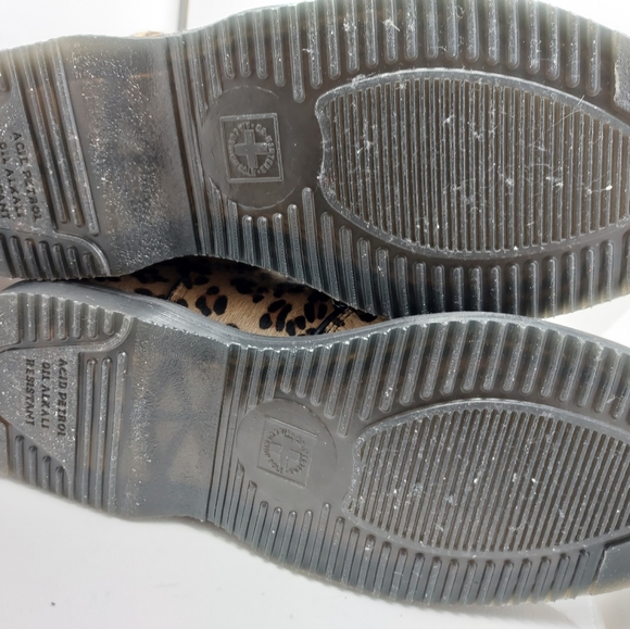 Dr. Martens - Flora Leopard Chelsea Boots - Picture 5 of 6